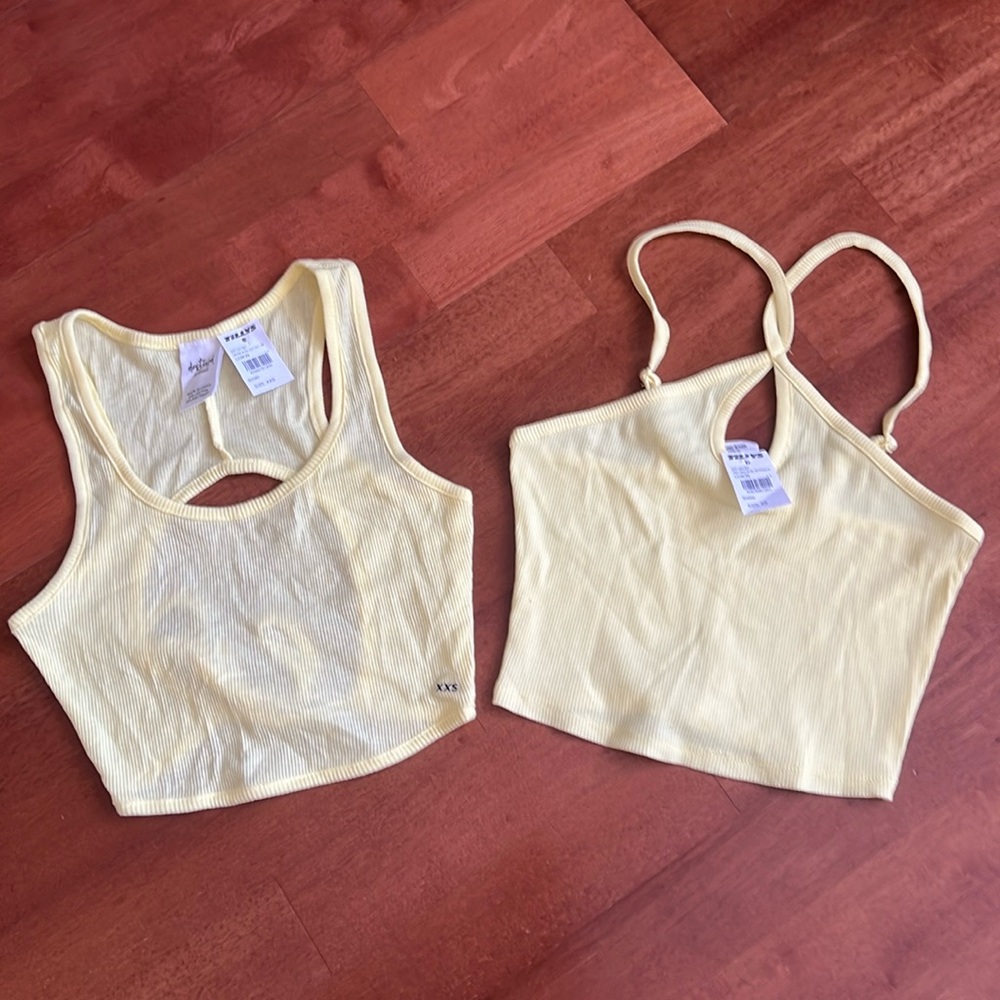 2 TILLY’S CROPPED TOP